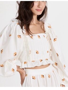 NEW with tags Ivory Floral Square-Neck Puff-Sleeve Cropped Top